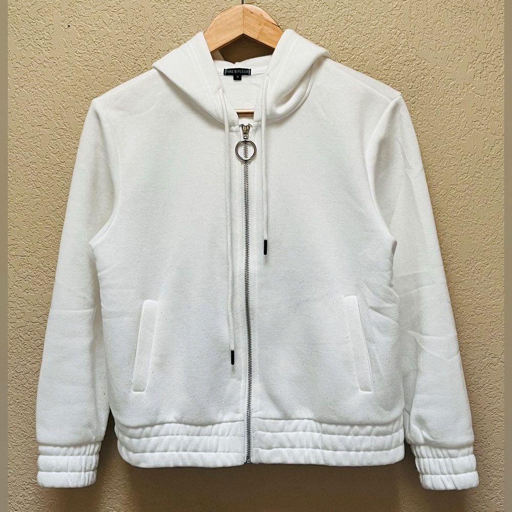 Fire & Fleur Women's White Color Zip Up Hoodie Size -Small